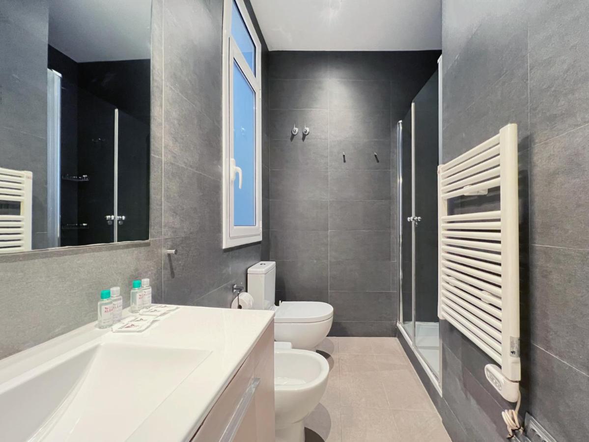 Stay U-Nique Apartments Fontanella Barcelona Ngoại thất bức ảnh