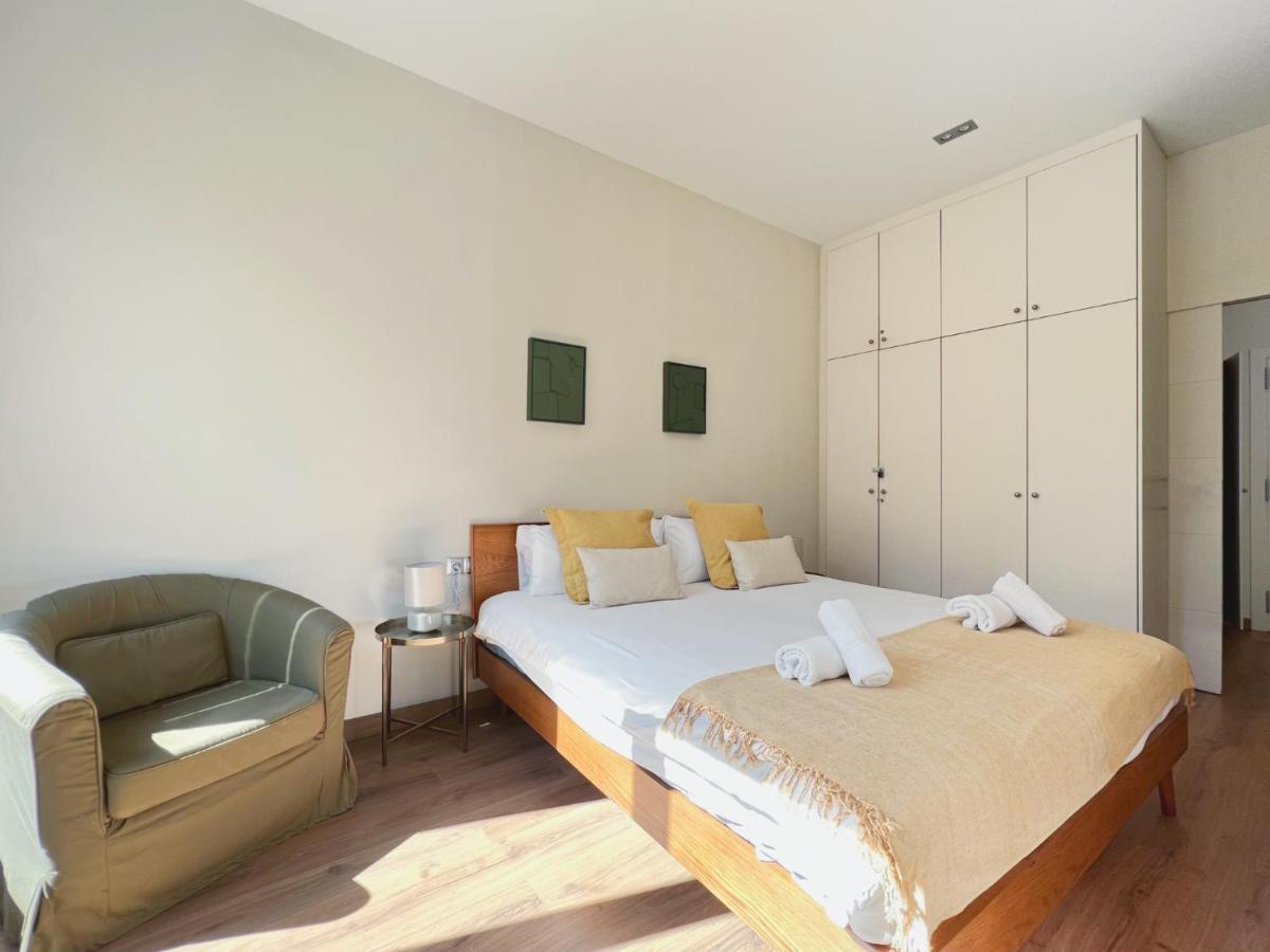 Stay U-Nique Apartments Fontanella Barcelona Ngoại thất bức ảnh