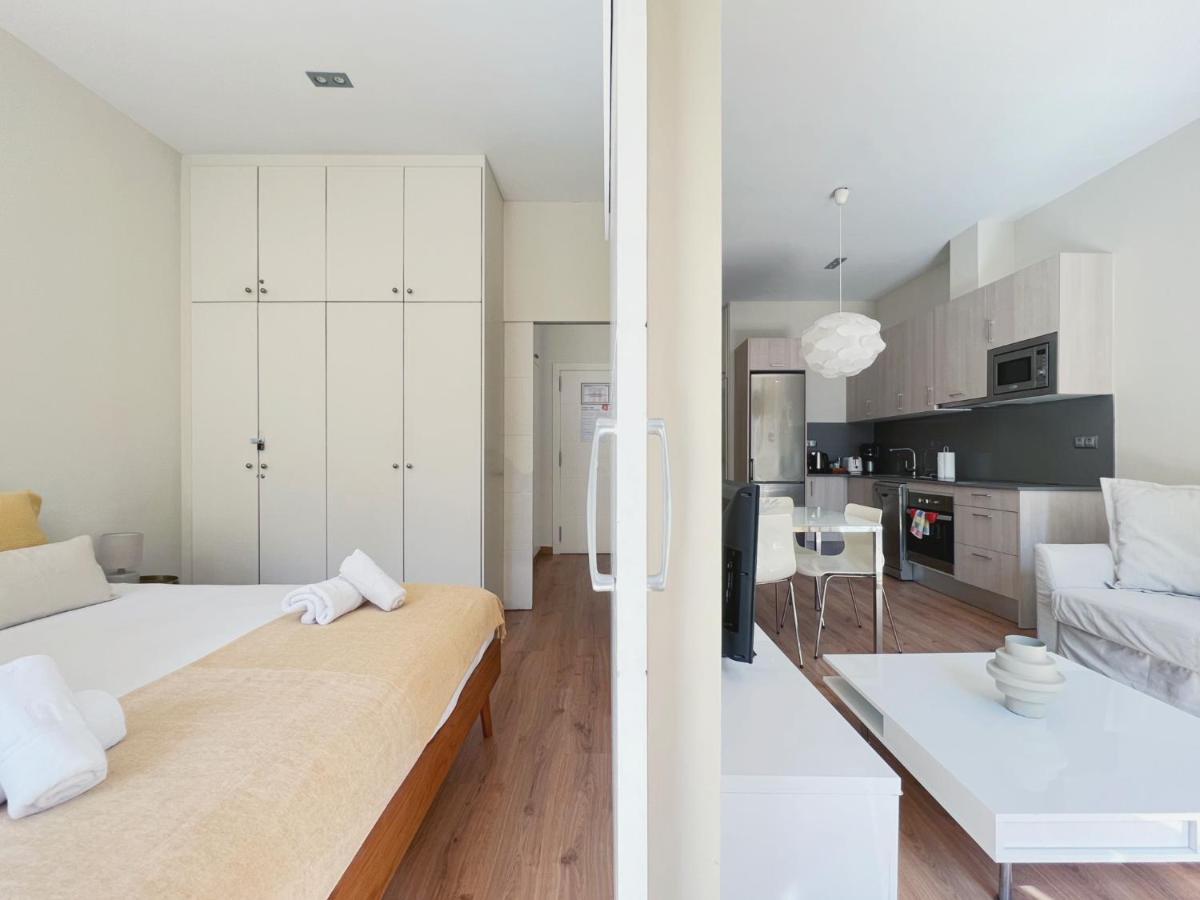 Stay U-Nique Apartments Fontanella Barcelona Ngoại thất bức ảnh