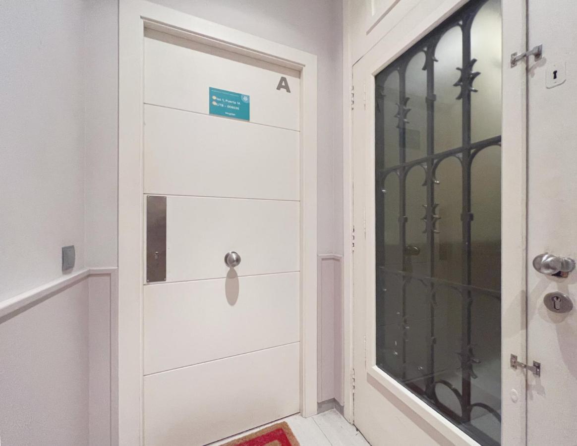 Stay U-Nique Apartments Fontanella Barcelona Ngoại thất bức ảnh