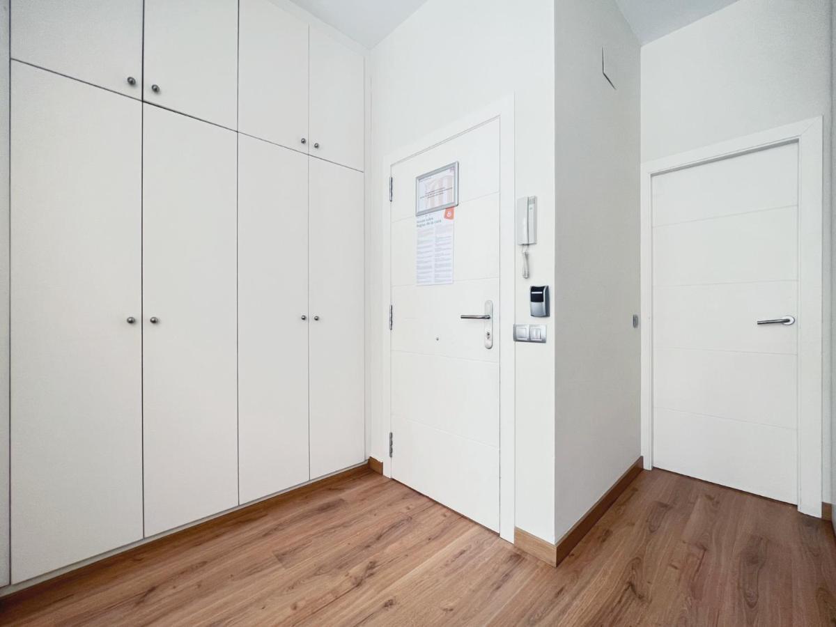 Stay U-Nique Apartments Fontanella Barcelona Ngoại thất bức ảnh
